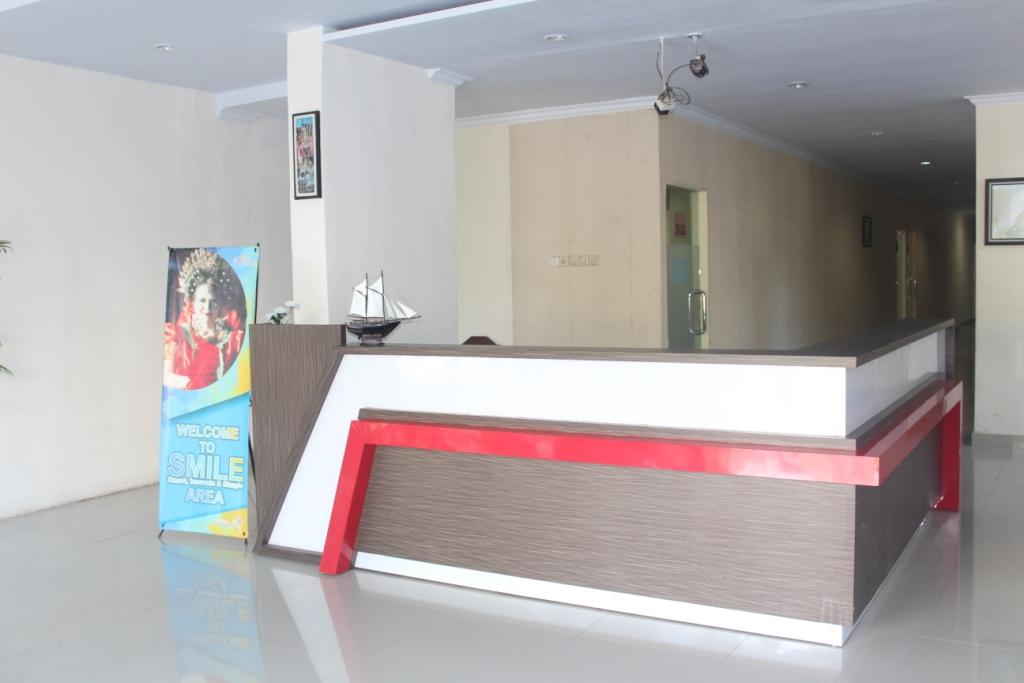 LOBBY (RECEPTIONS)