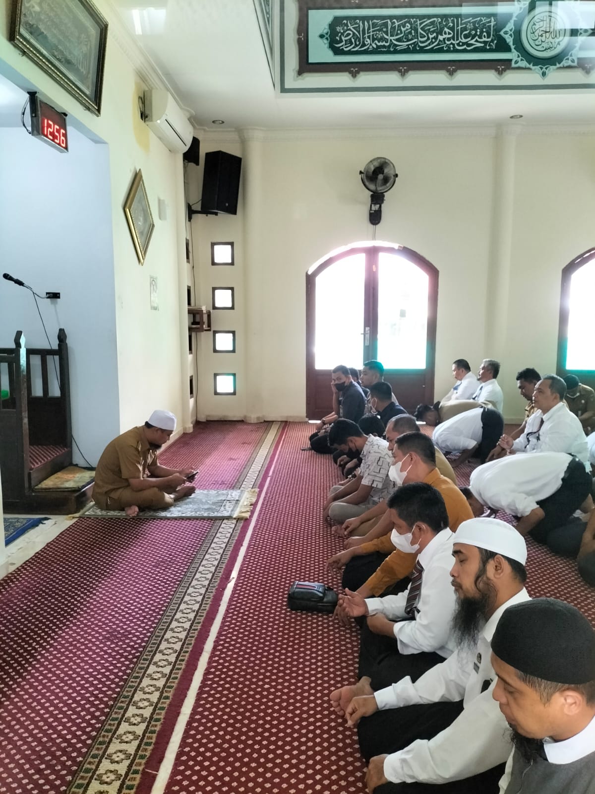 Sholat Berjamaah 2 Sholat Berjamaah 2