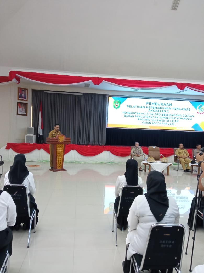 GUNAKAN BLENDED LEARNING, 40 PESERTA HADIRI PEMBUKAAN PKP KOTA PALOPO