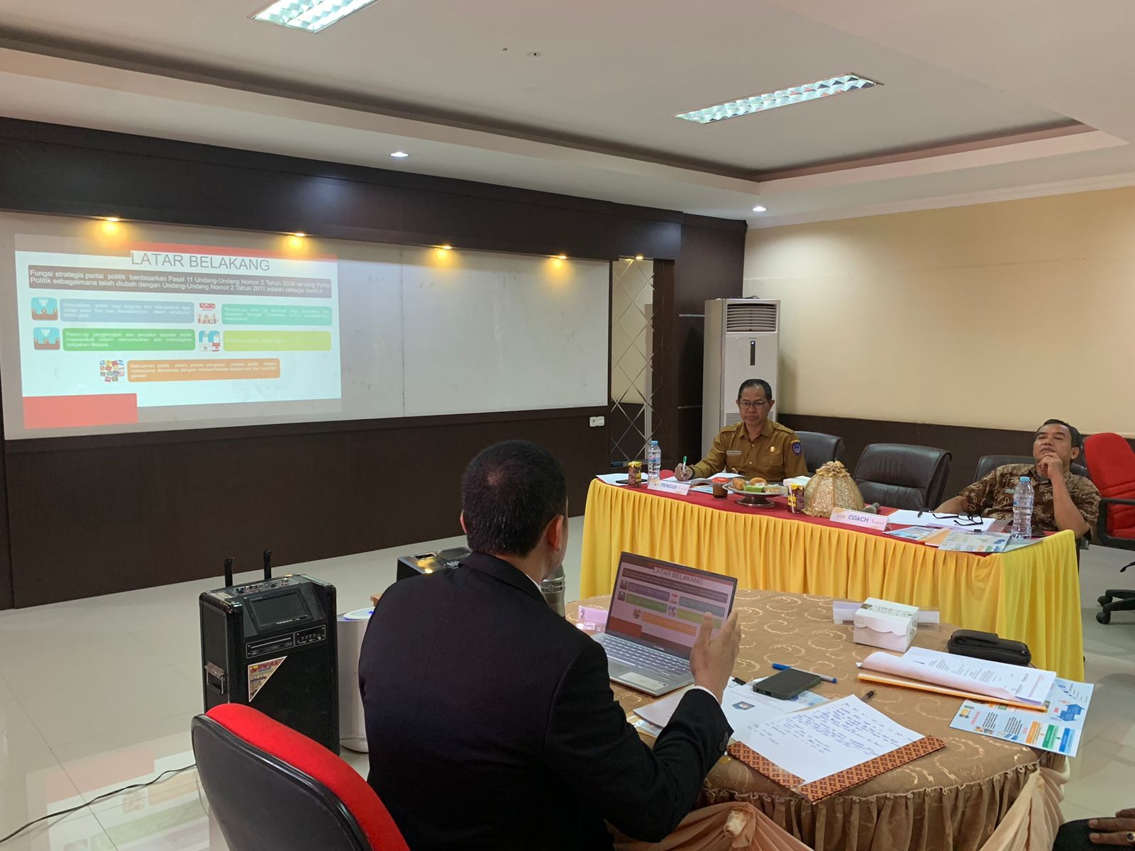 PROF. JUFRI DIBERI KEPERCAYAAN MENJADI PENGUJI PADA PKA ANGKATAN II DI PPSDM MAKASSAR