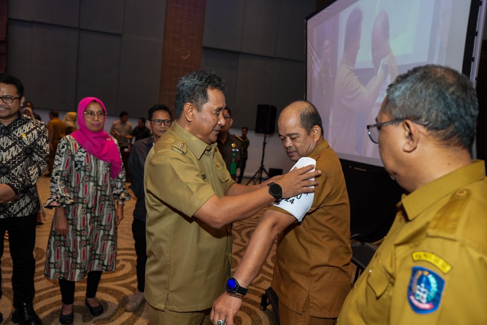 HADIRKAN SATGAS KESEHATAN PETUGAS PEMILU DI TPS, HANYA ADA DI PROVINSI SULSEL