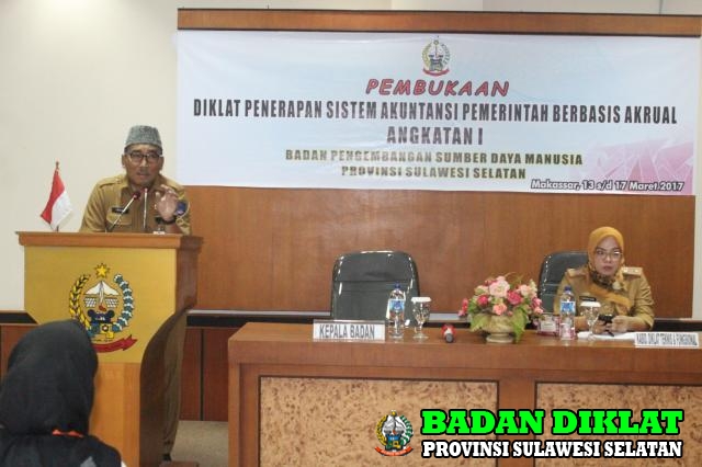 PEMBUKAAN DIKLAT PENERAPAN SISTEM AKUNTANSI PEMERINTAH BERBASIS AKRUAL ANGKATAN I