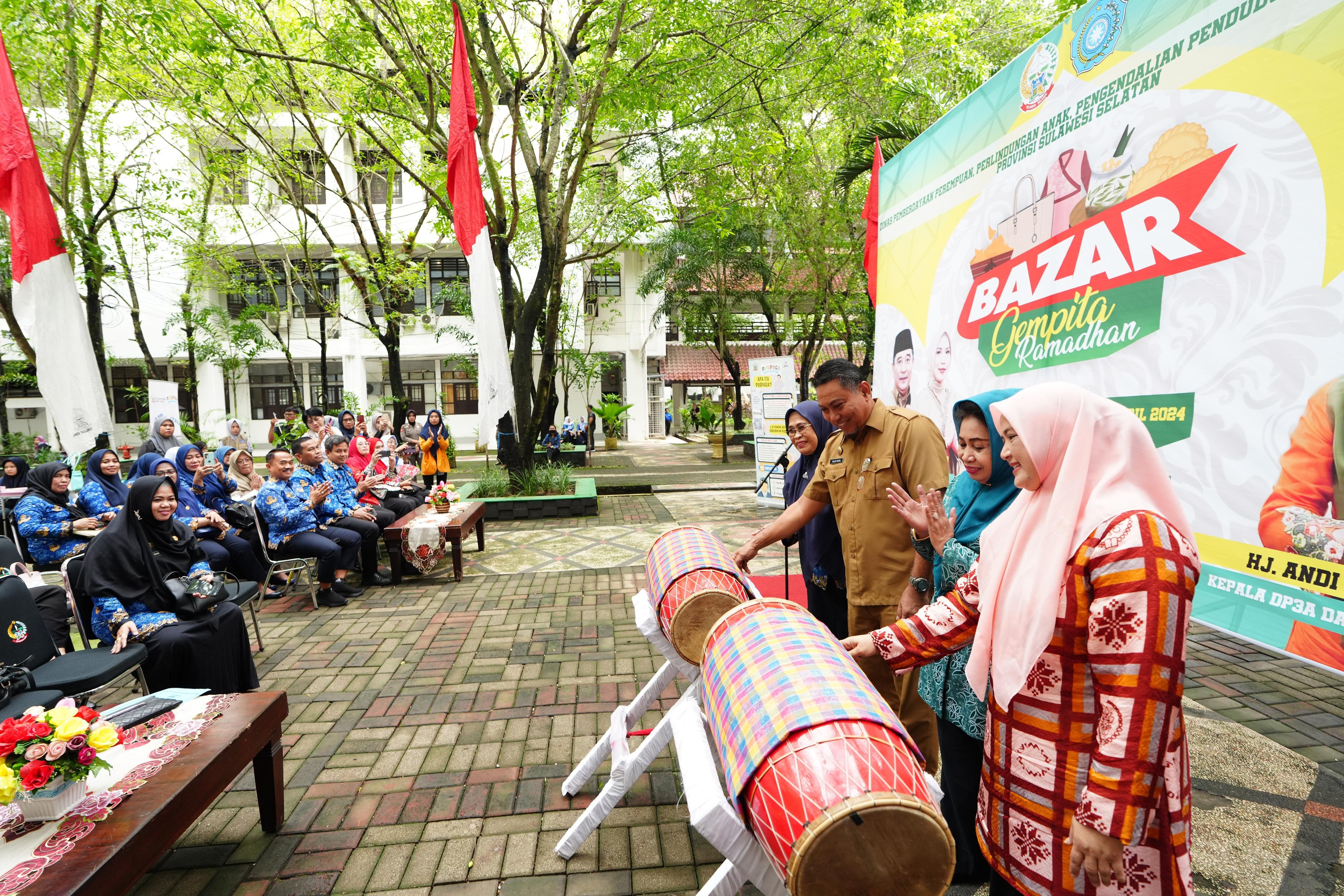 BAZAR GEMPITA RAMADAN PEMPROV SULSEL DILENGKAPI FASILITAS LAYANAN KONSELING KELUARGA 