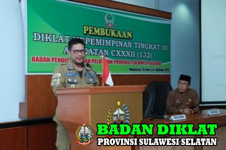 PEMBUKAAN DIKLAT KEPEMIMPINAN TINGKAT III  ANGKATAN CXXXII (132)
