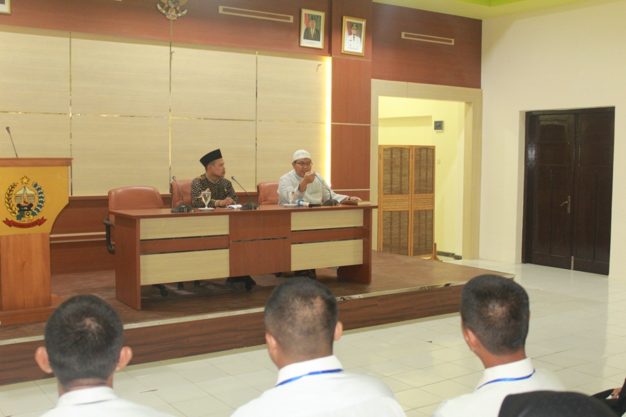 UST. FIRANDA : PEMIMPIN ITU HARUS ADIL