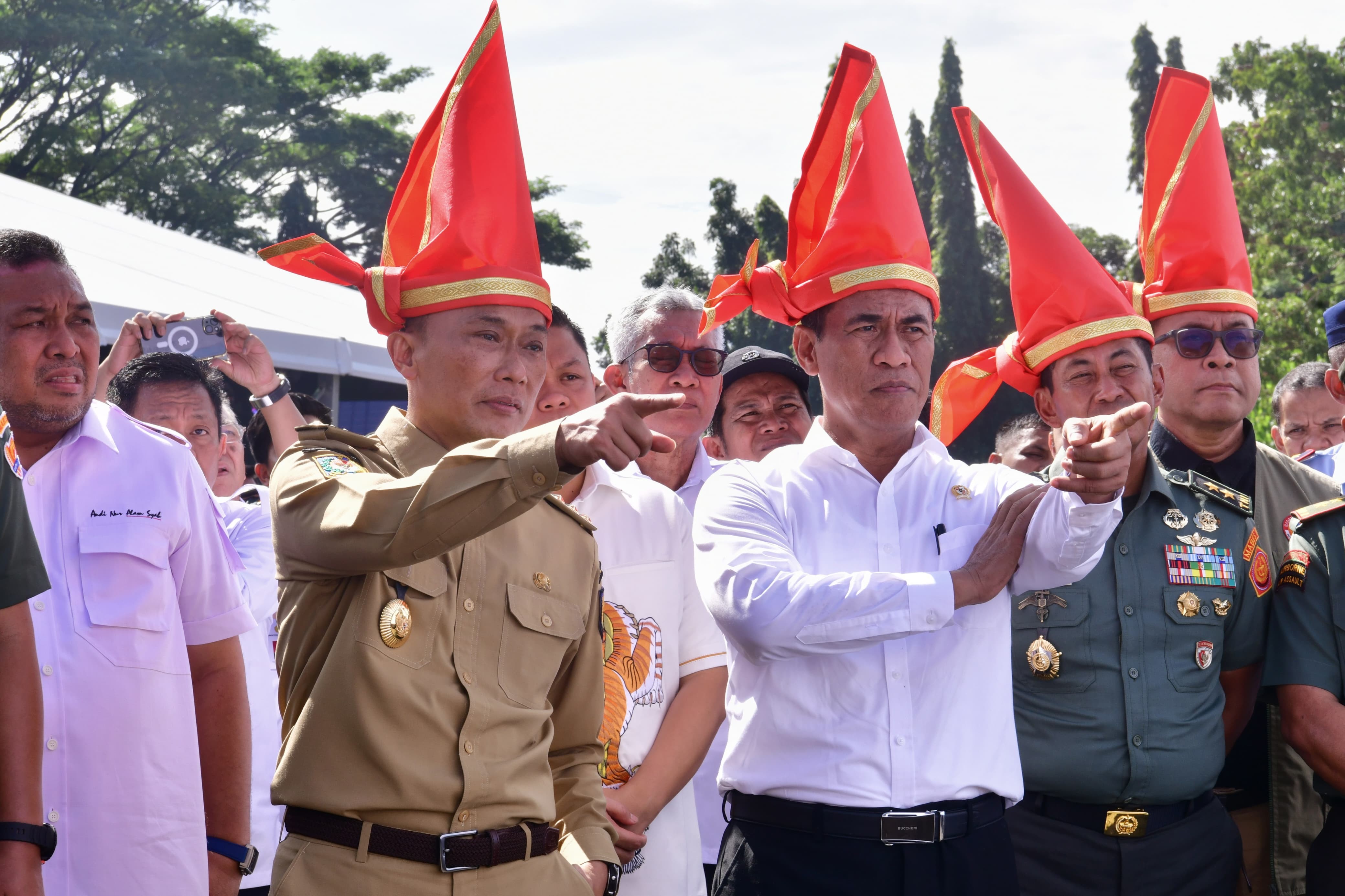 Kunker di Sulsel, Mentan Andi Amran Sulaiman Berikan Apresiasi ke  Prof Zudan PJ Gub Sulsel