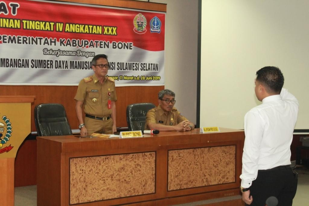 PEMBUKAAN DIKLAT PIM IV ANGKATAN 30 KABUPATEN BONE