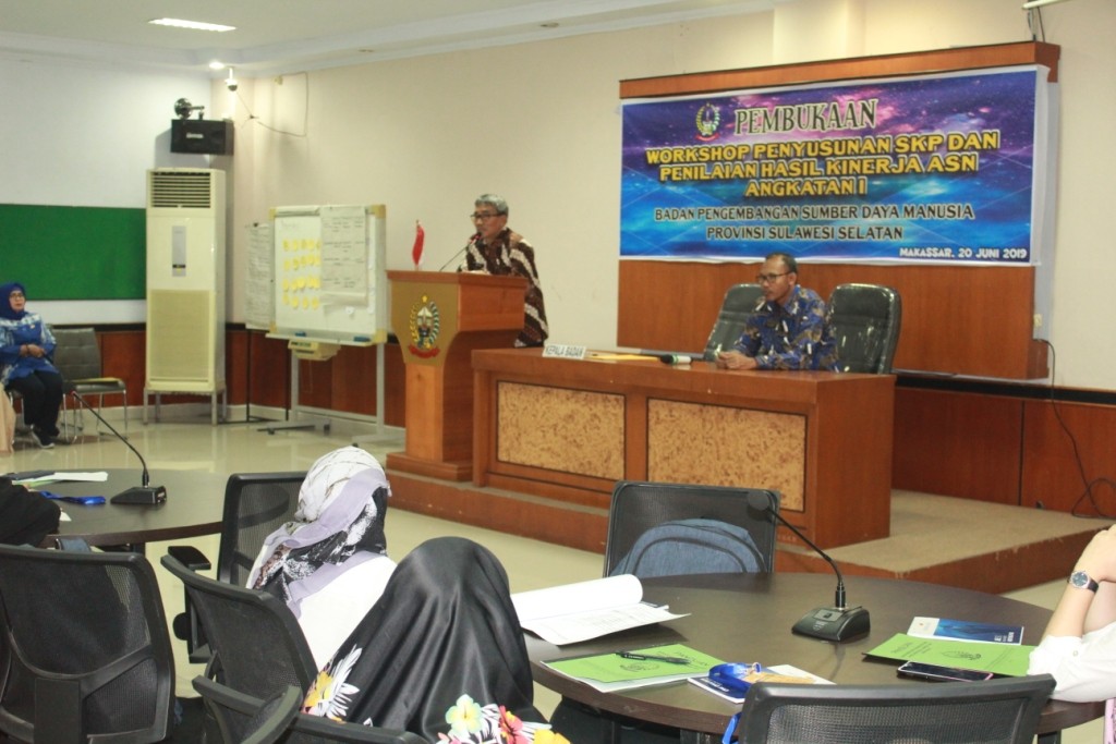 IMRAN JAUSI : SELALU MENGUPGRADE PENGETAHUAN DIRI TENTANG TUPOKSI KITA SEBAGAI ASN