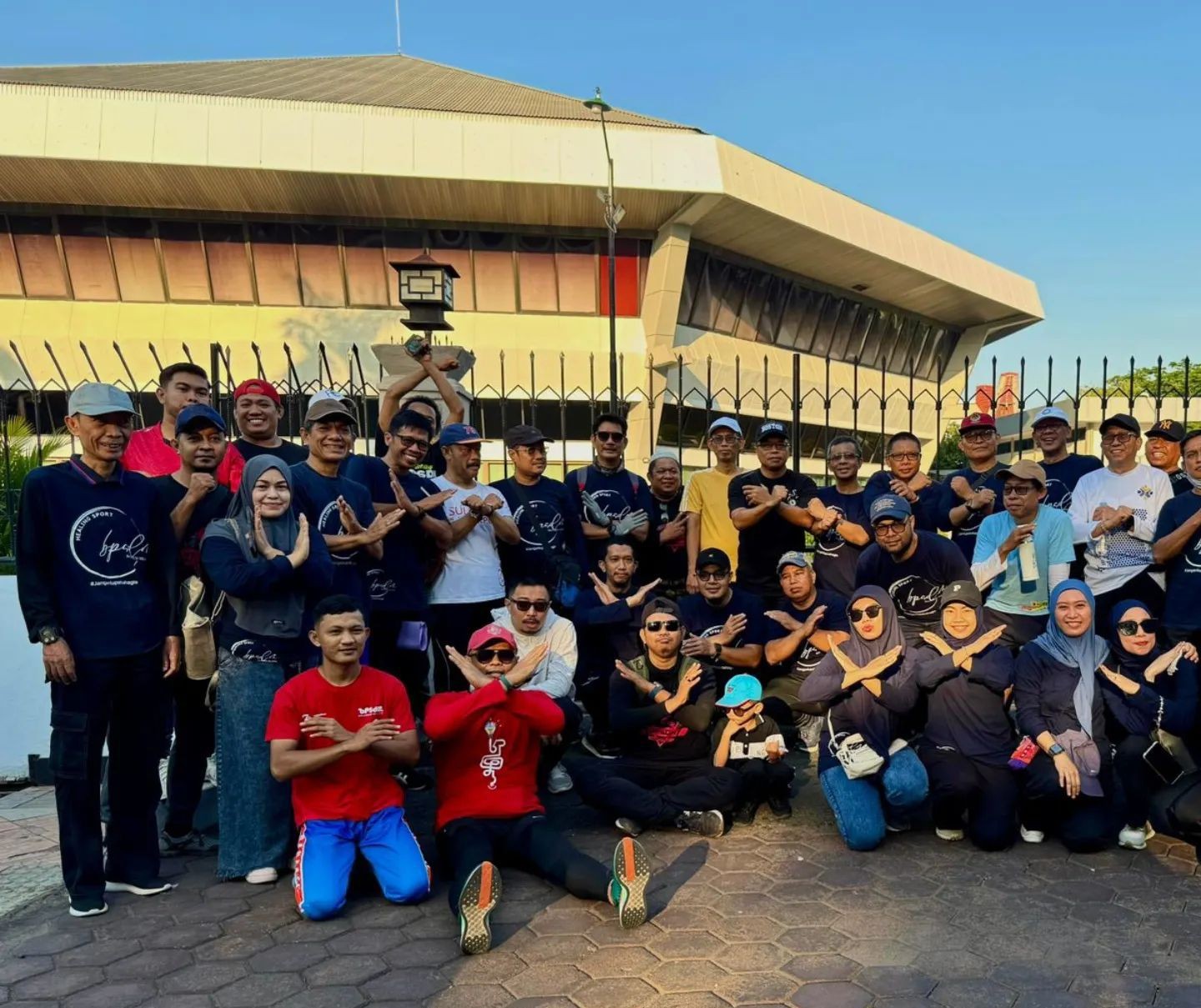 BPSDM PROVINSI SULSEL MERIAHKAN JALAN SEHAT HARI JADI SULSEL KE-355