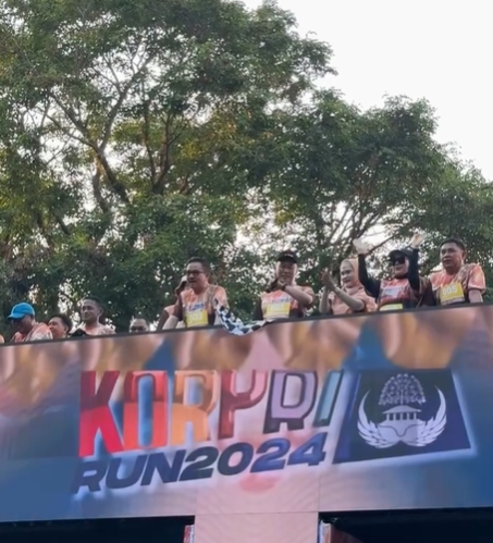 PJ GUBERNUR PROF ZUDAN ARIF FAKRULLOH, SECARA RESMI MELEPAS PESERTA KORPRI RUN 2024