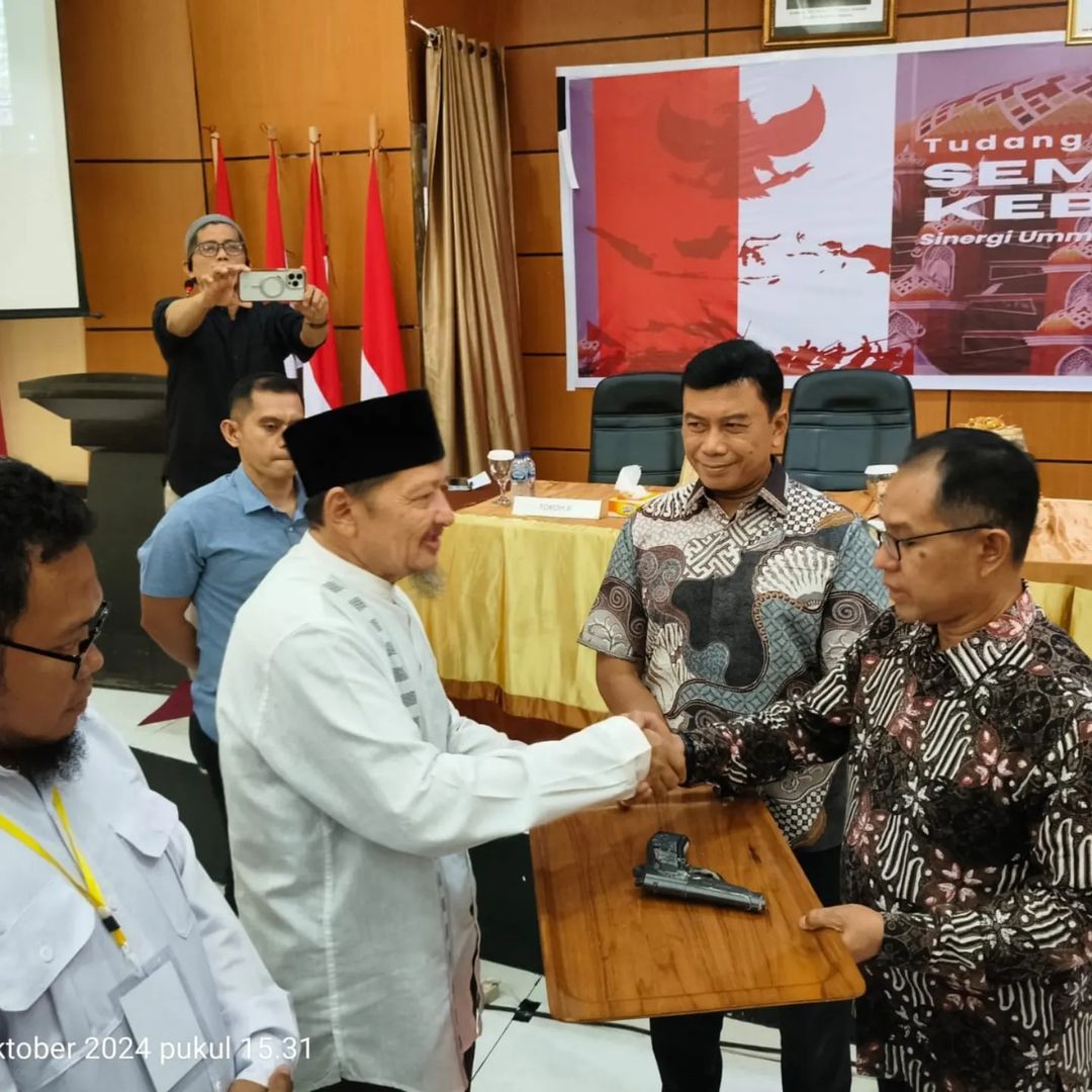 SEBANYAK 140 MANTAN ANGGOTAJEMAAH ISLAMIAH (JI) DI SULAWESI BERIKRAR KEMBALI KE PANGKUAN NKRI