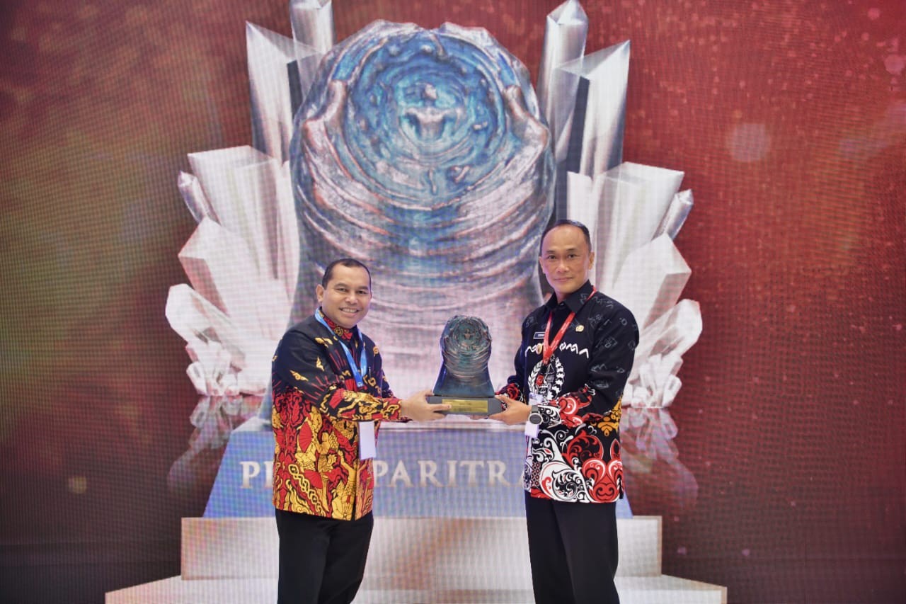  Pemprov Sulsel Raih Penghargaan Paritrana Award atas Perlindungan Pekerja 