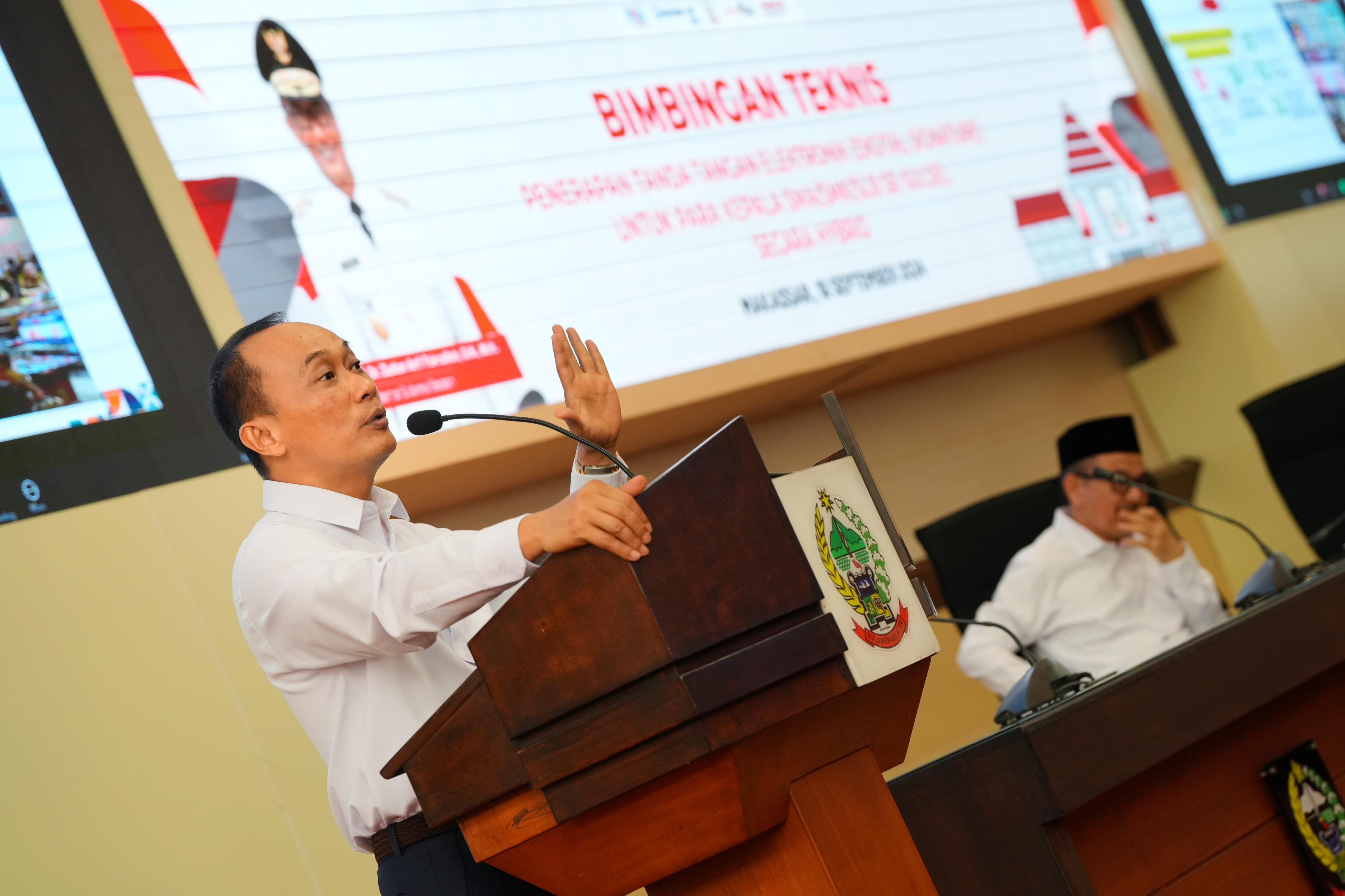 Pj Gubernur Prof. Zudan Apresiasi Bimtek Tanda Tangan Elektronik untuk Kepala Sekolah se-Sulsel