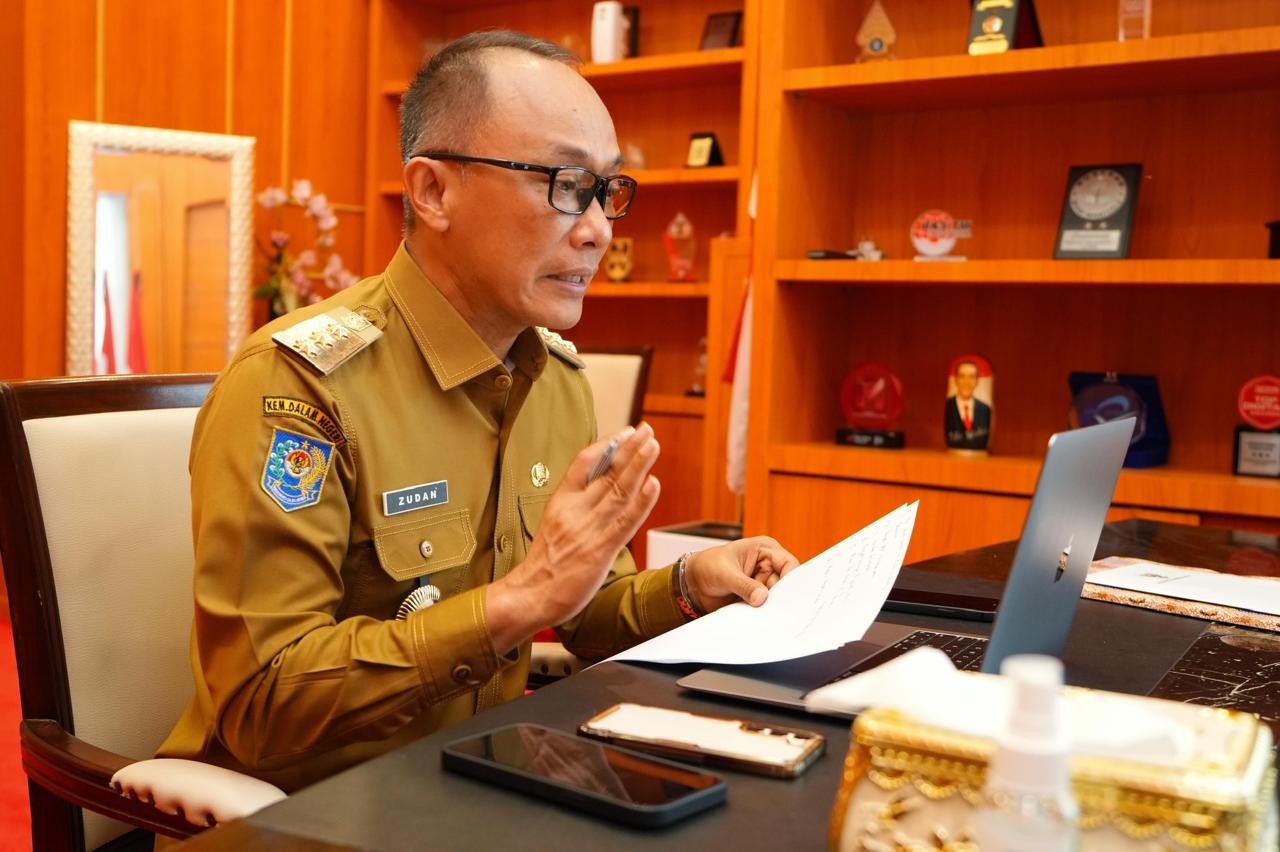 PIMPIN APEL JELANG PERAYAAN HUT SULSEL, PJ GUBERNUR PROF ZUDAN: OPD HEBAT DAN LUAR BIASA