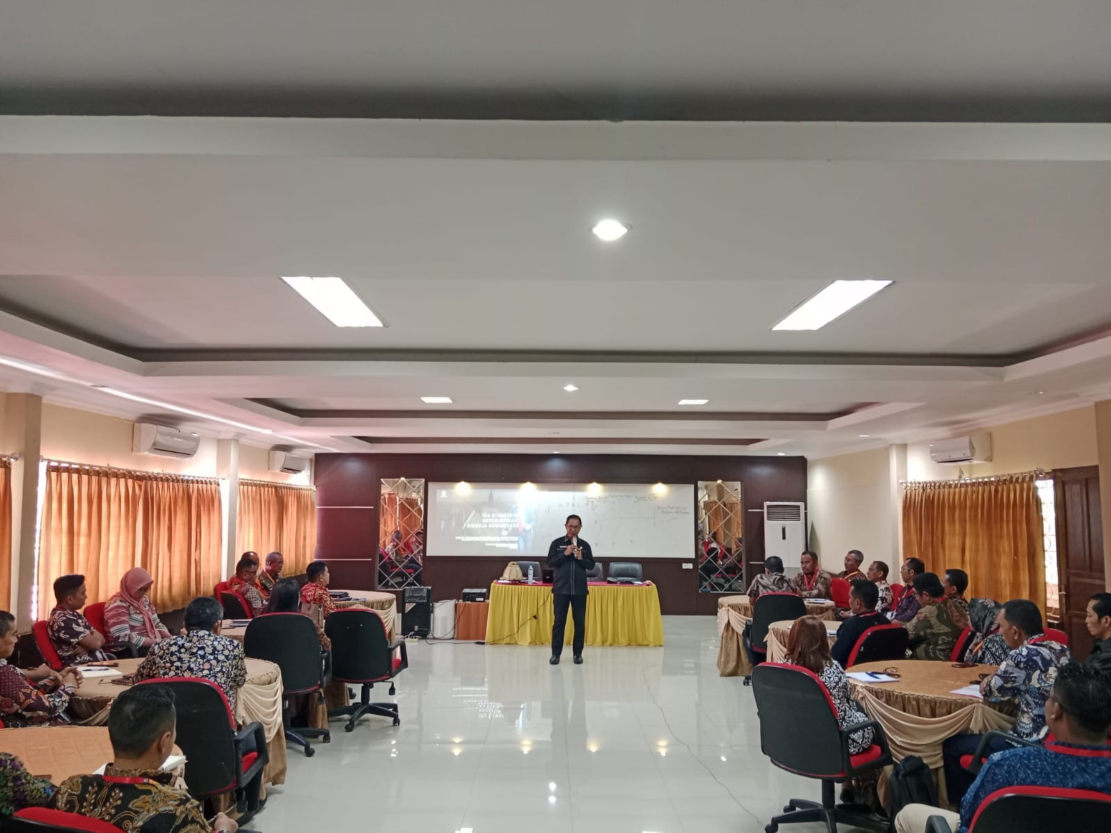 BERIKAN CERAMAH DI DEPAN PESERTA PKA, BEGINI KATA PROF. JUFRI