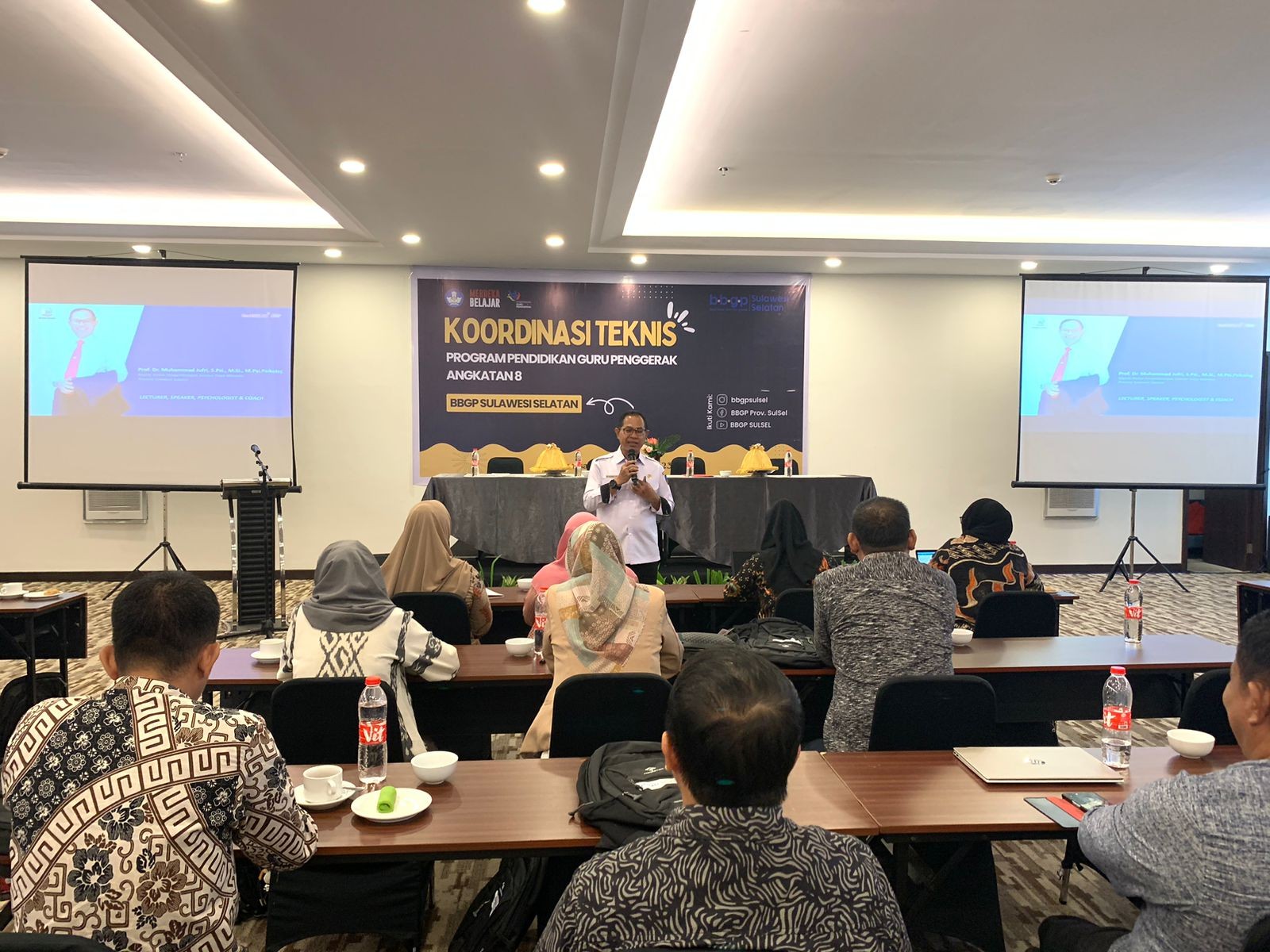 BAGIKAN JURUS JITU JADI GURU HEBAT DI DEPAN PESERTA GURU PENGGERAK, BEGINI KATA PROF. JUFRI