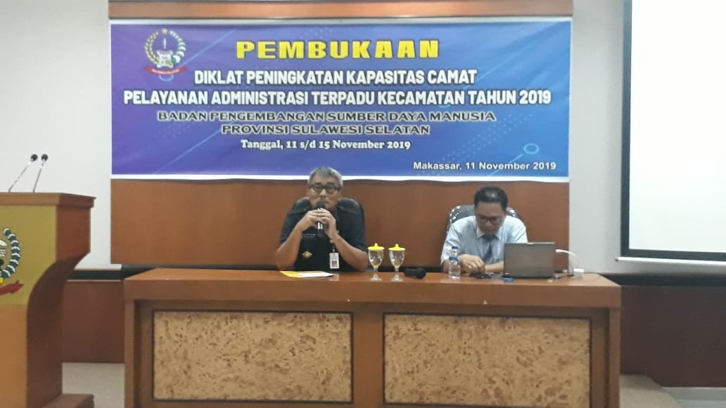 25 CAMAT KABUPATEN KOTA HADIRI ACARA DI BPSDM SULSEL