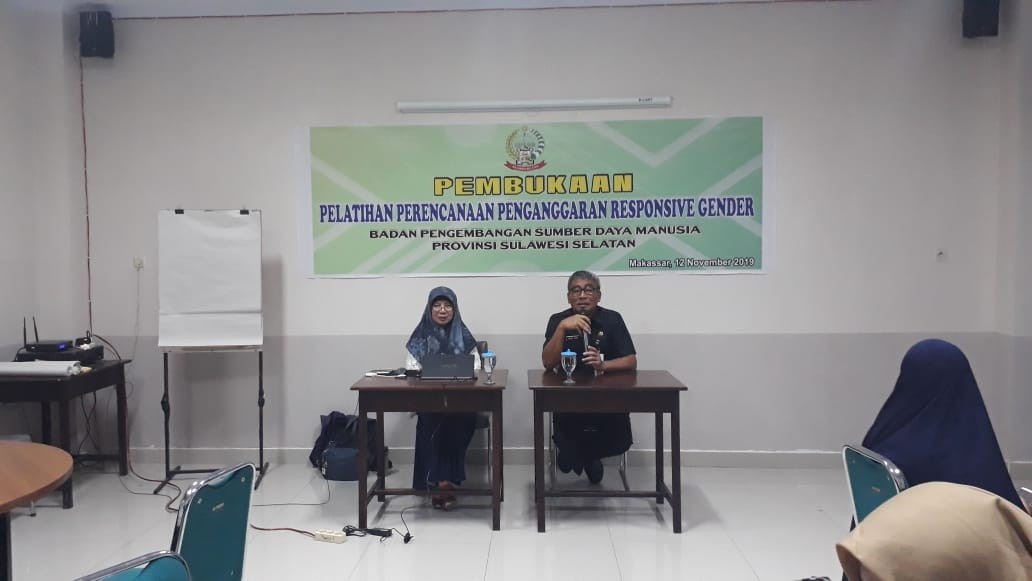 PEMBUKAAN PELATIHAN PERENCANAAN PENGANGGARAN RESPONSIVE GENDER