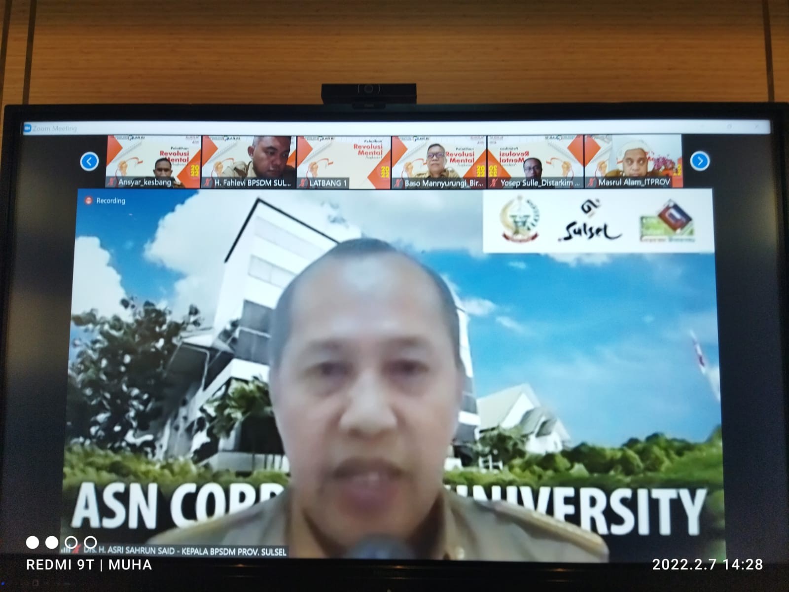 REVOLUSI MENTAL : INI MERUPAKAN PRIORITAS NASIONAL