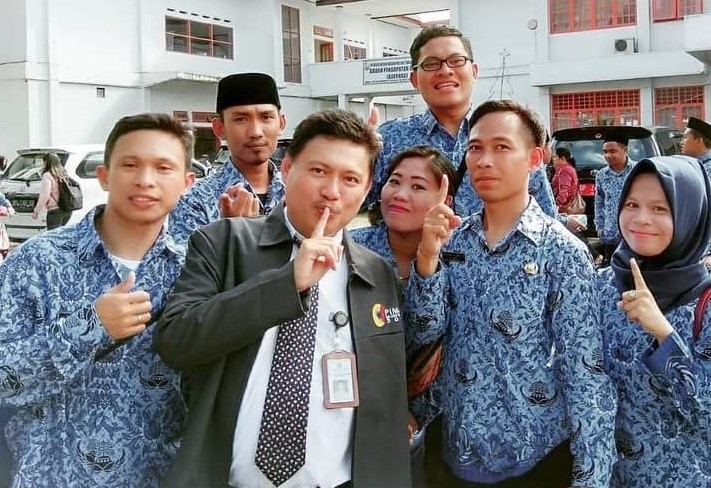 SERI KEPEMIMPINAN : REKONSTRUKSI KEPEMIMPINAN YANG IDEAL MELALUI NILAI & PRINSIP TRANSPARANSI