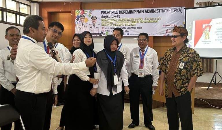 PERAN BPSDM MENDUKUNG PROGRAM PRIORITAS PROV SULSEL DALAM PENINGKATAN KUALITAS PELAYANAN PUBLIK