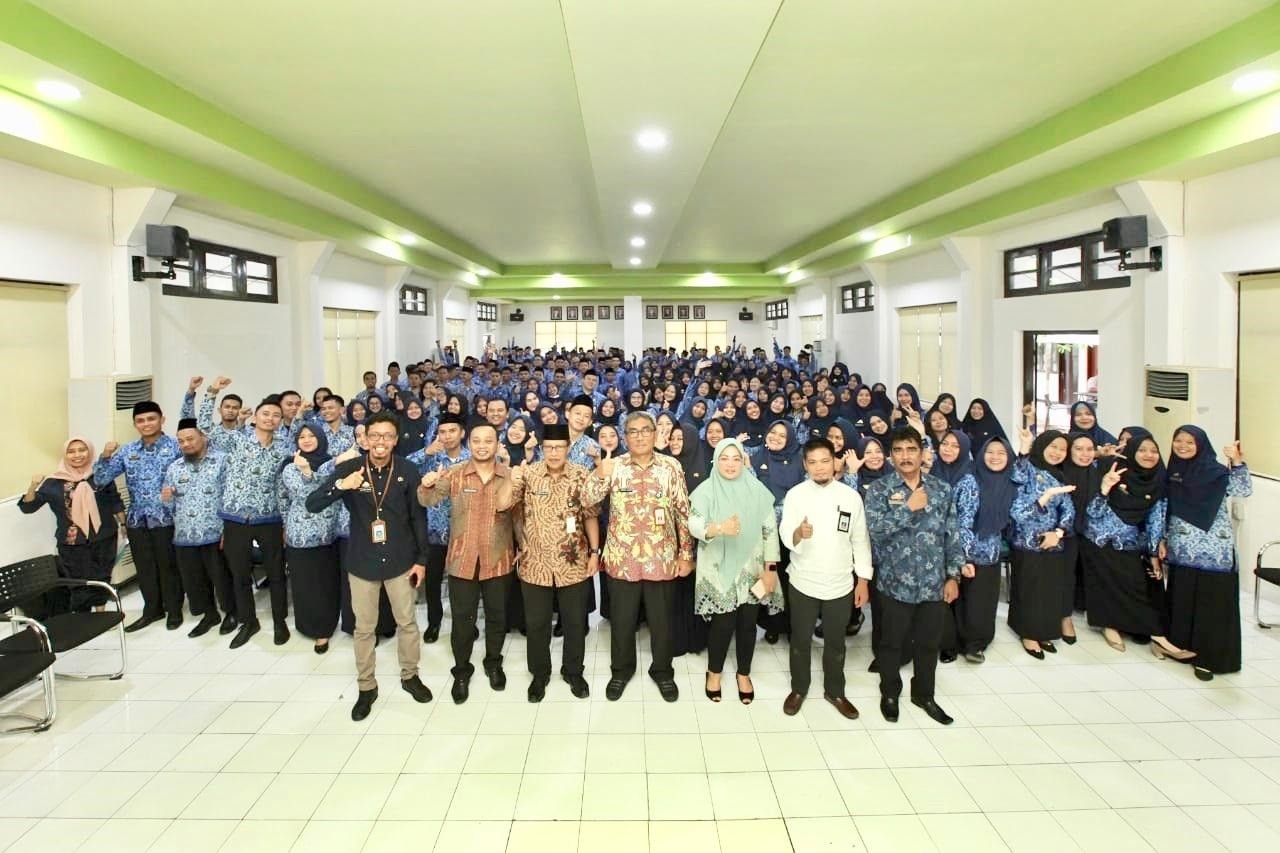 tutup_latsarprov.jpg