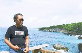 MEMBANGUN BUDAYA HUKUM ANTI KORUPSI DALAM MASYARAKAT