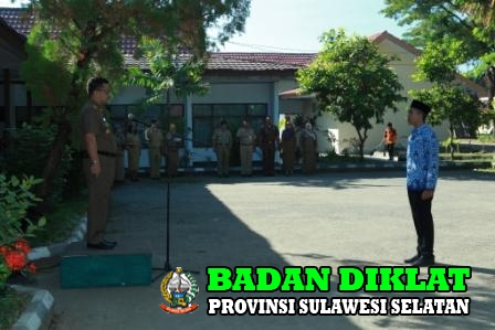 LAPORAN PEMIMPIN UPACARA KEPADA PEMBINA UPACARA