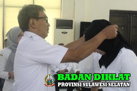 Penyematan Tanda Peserta