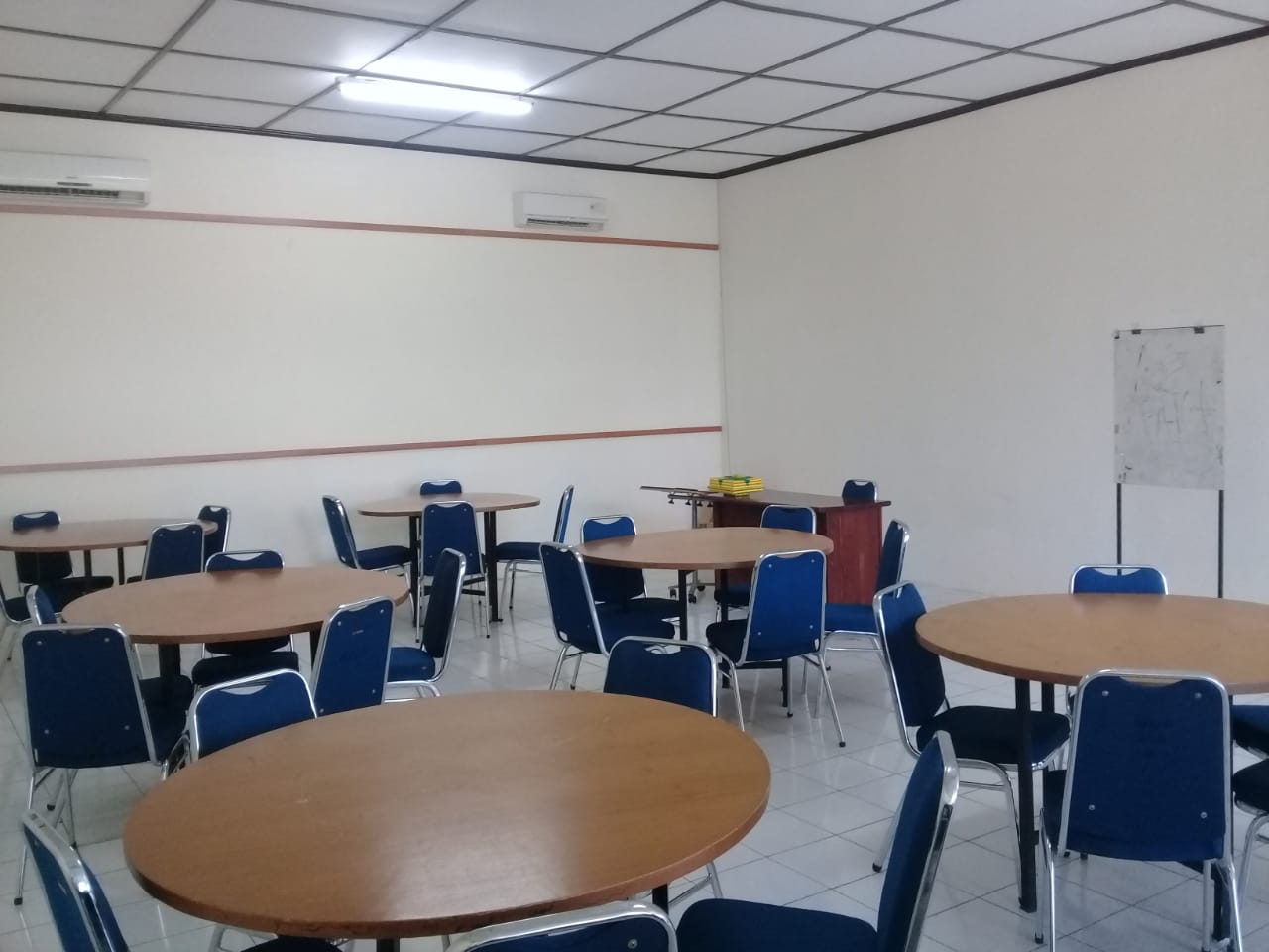 RUANG BELAJAR SAMALONA